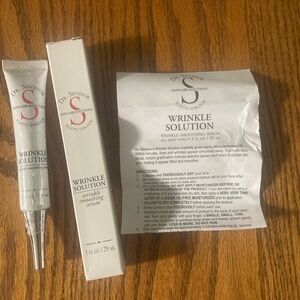 Dr. Sevinor Skincare Solution Plastic Surgeon Wrinkle Smoothing Serum.